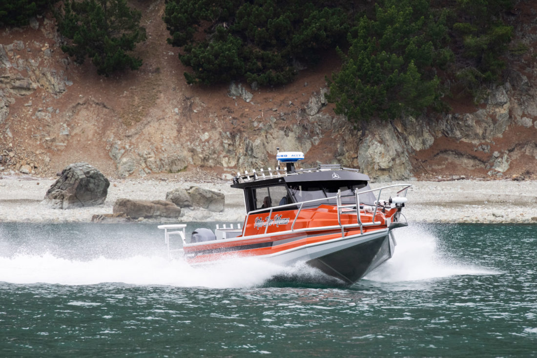 Senator Pontoon Boat